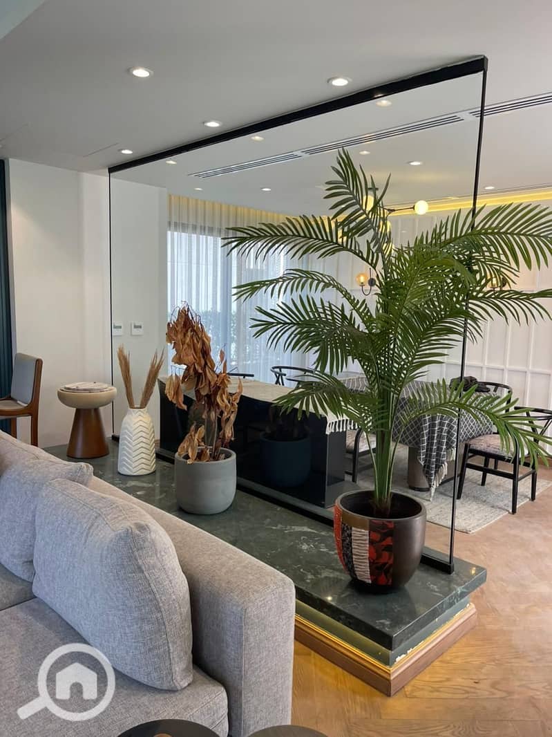 4 WhatsApp Image 2025-10-06 at 2.52. 46 PM. jpeg