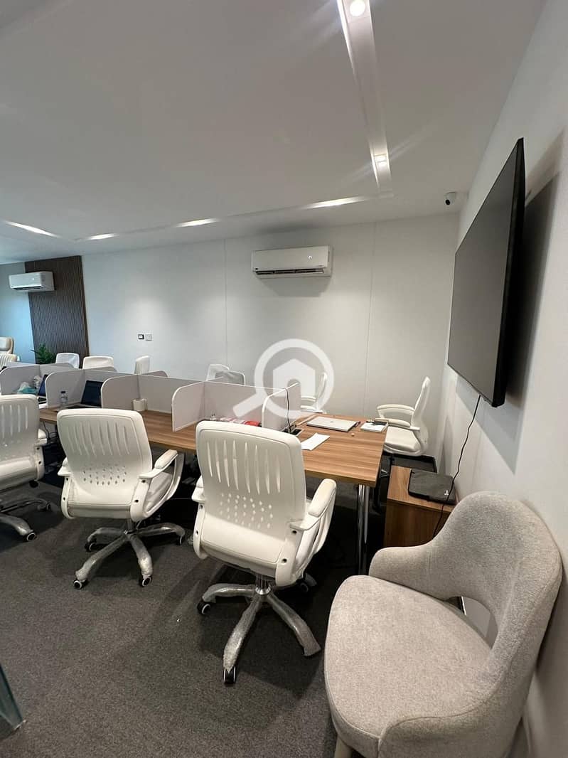 4 c1b6f4d7-d575-4805-8088-79a4b61ef303. jpeg