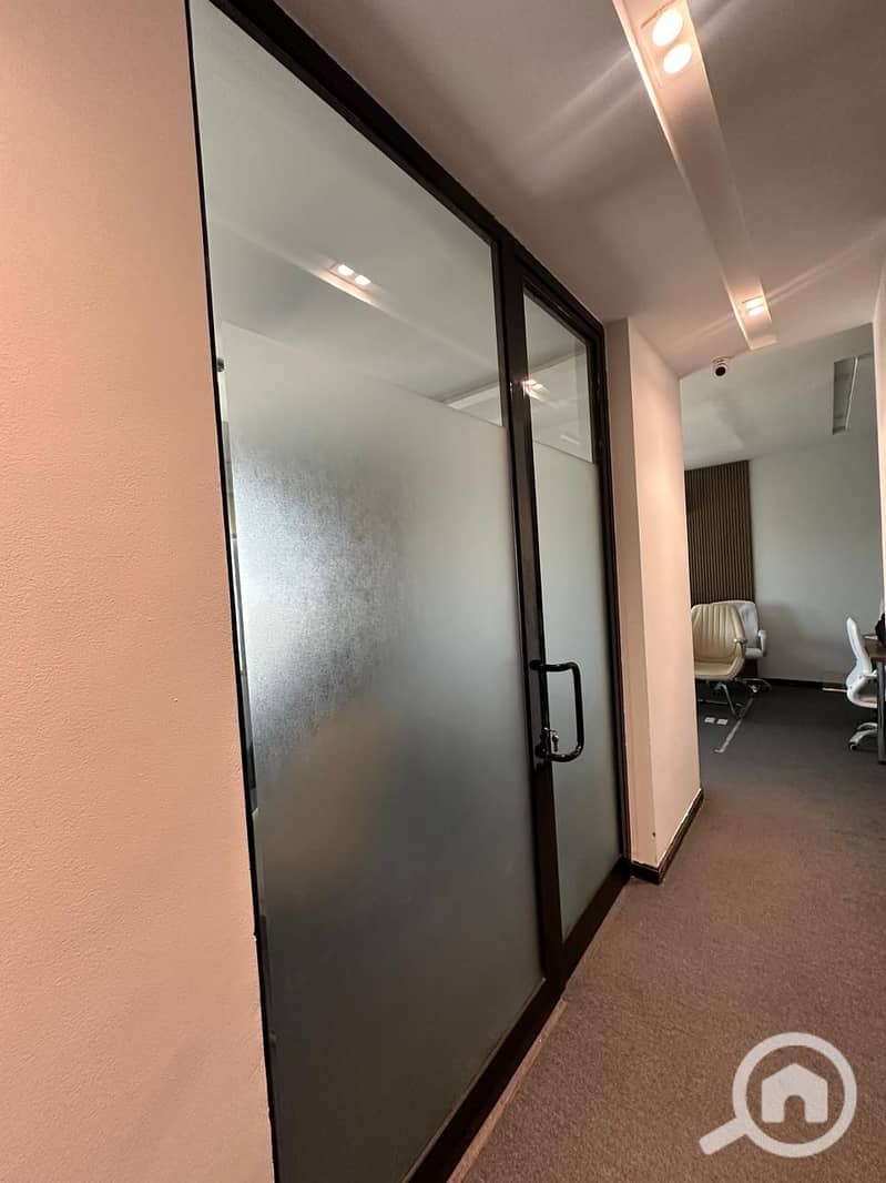 8 f0948db6-79a4-46f2-bcf0-0fd2ef09928d. jpeg