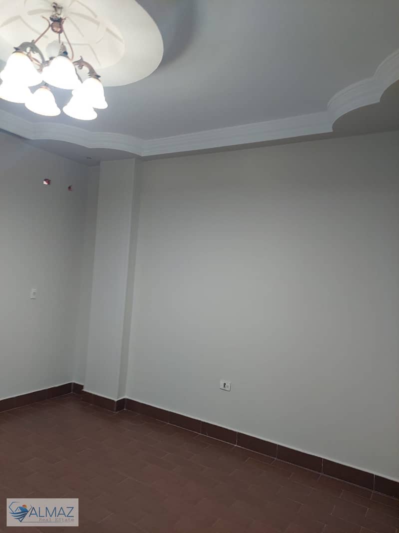 16 WhatsApp Image 2025-10-29 at 12.05. 52 PM (1). jpeg