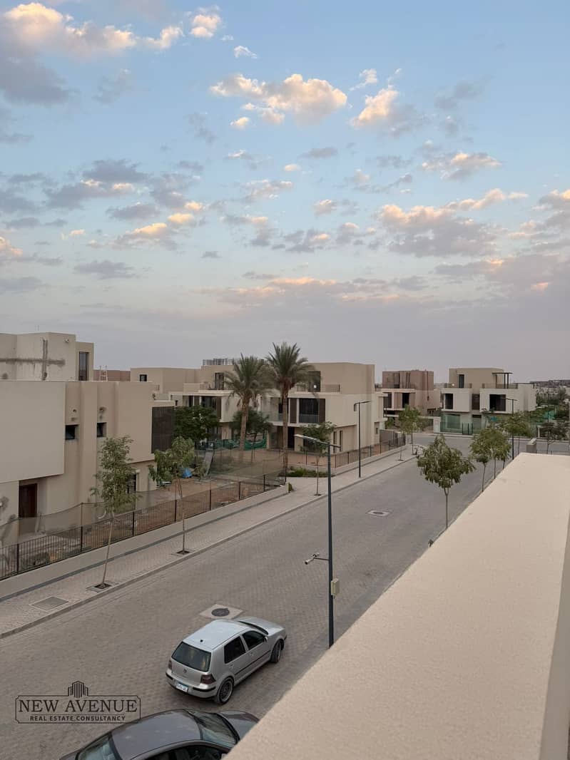 5 WhatsApp Image 2025-10-27 at 11.02. 40 PM (2). jpeg