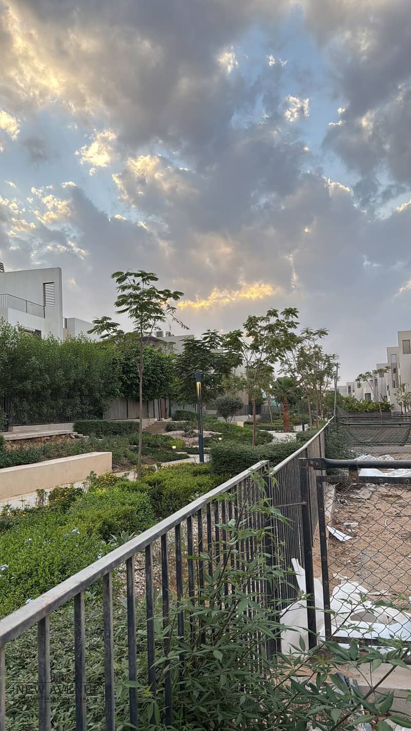 7 WhatsApp Image 2025-10-27 at 11.02. 40 PM. jpeg