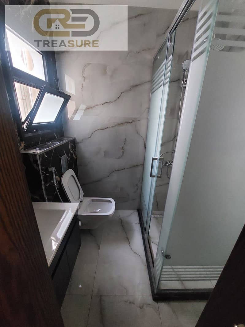 12 WhatsApp Image 2025-10-29 at 2.17. 42 PM (2). jpeg