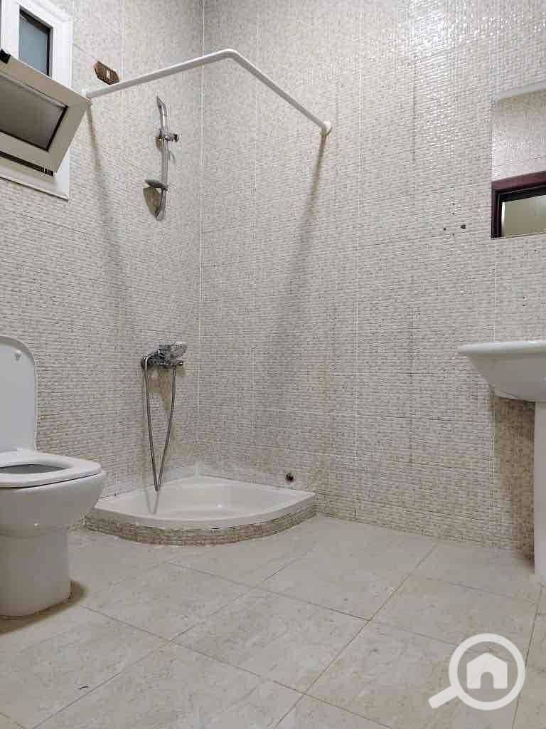 3 30f7a9af-f8ac-42d8-abd5-9c746b4cdab9. jpg