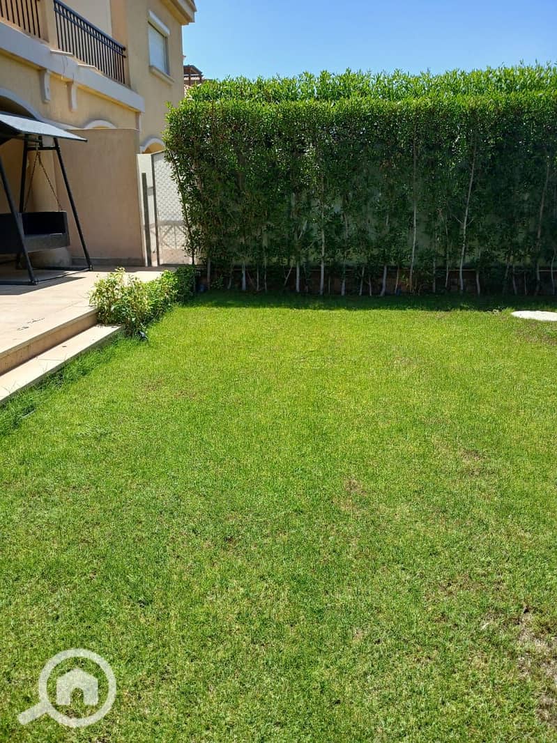 12 693d7aa1-e7ec-4c6d-8359-0096341e7393. jpeg