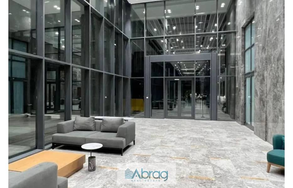 2 7406453-5d220o. jpg