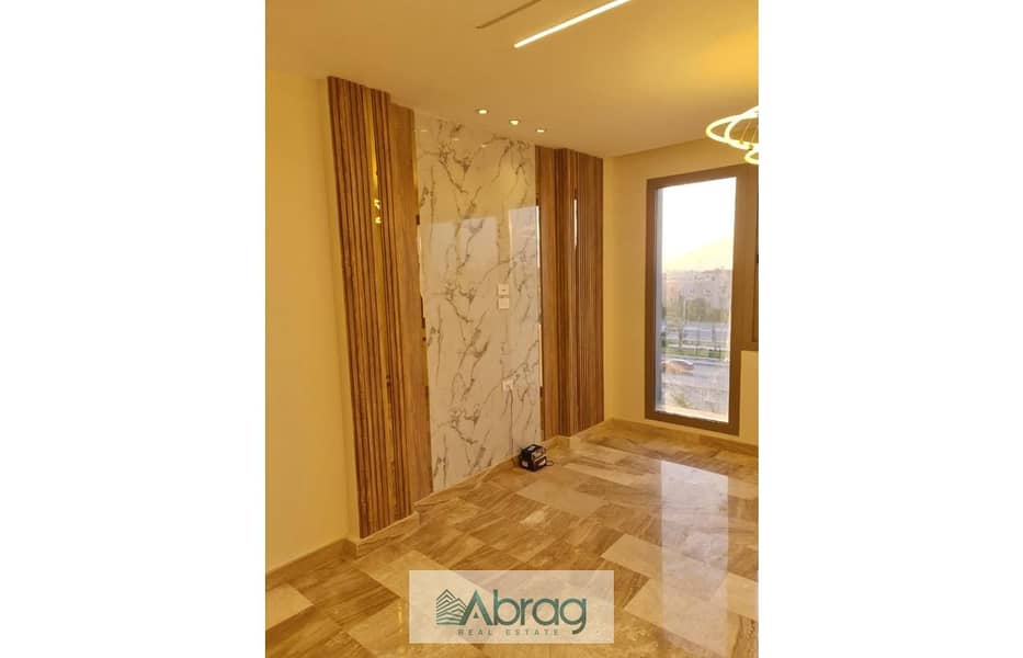 7 efbaac33-18d8-4641-932d-1f8bb7b9b64e. jpg