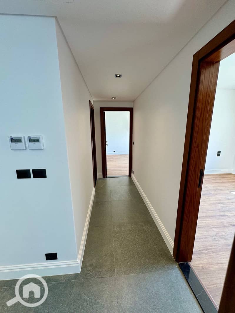 6 WhatsApp Image 2025-10-29 at 2.22. 24 PM (3). jpeg