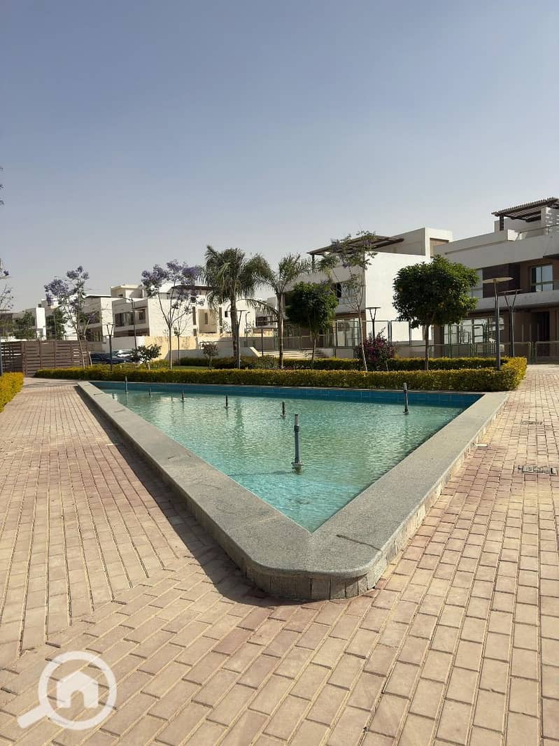 2 WhatsApp Image 2025-10-26 at 15.32. 31_56c68128. jpg