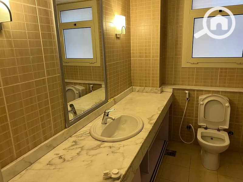 4 15fe5838-bde4-46aa-922a-846053f4b051. jpeg