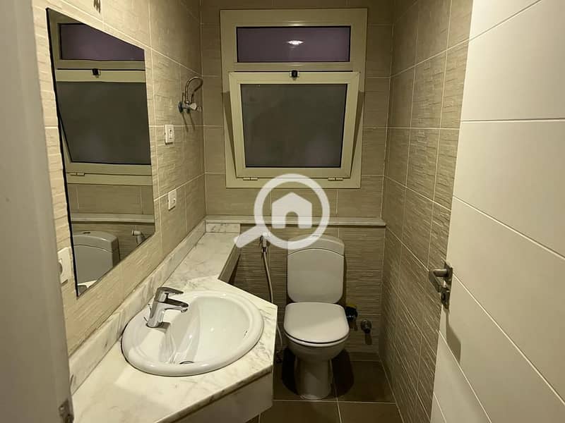 6 57d6f437-8002-4156-b0a0-1ae1bc736b41. jpeg