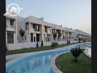 4 Bedroom Villa for Sale in Sheikh Zayed, Giza - IMG-20250306-WA0104. jpg 4 Bedroom Villa for Sale in Sheikh Zayed, Giza - IMG-20250306-WA0104. jpg