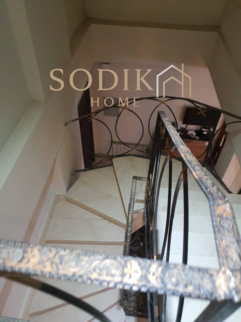 2 WhatsApp Image 2025-10-03 at 1.52. 40 PM (1). jpeg