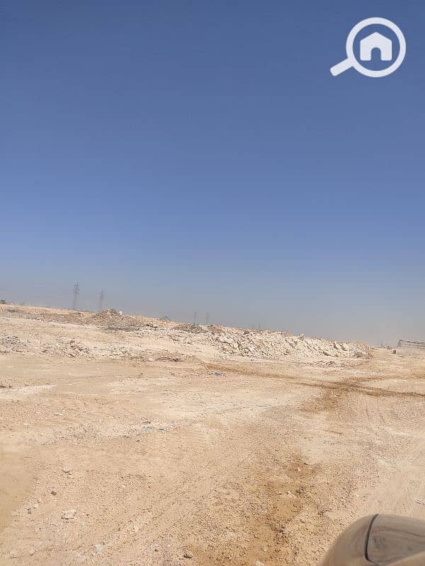 ارض صناعي للبيع ٦٠٠٠ متر اغذية