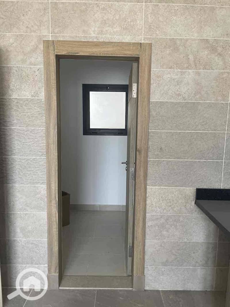 8 13c9add9-a4c6-491b-8286-51c70283411a. jpg