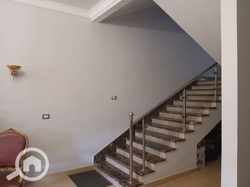 3 WhatsApp Image 2025-10-01 at 16.27. 51_21b5cda8. jpg