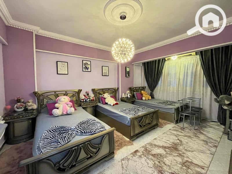 16 ab9ee556-772a-40cc-827c-eea705869a49. jpg