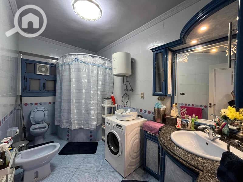 17 1a8eab4b-1af7-4a25-9f0c-04618c98778c. jpg