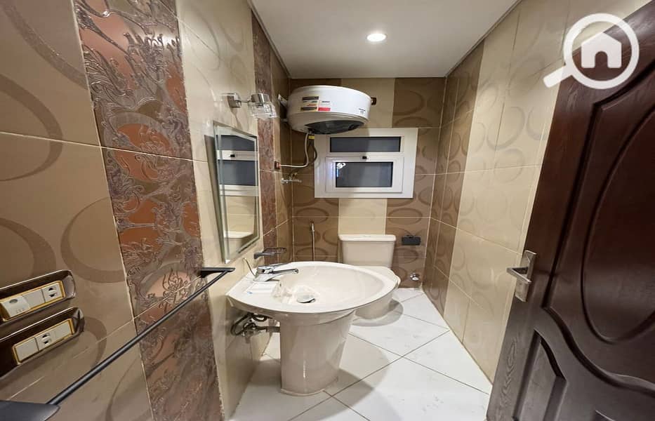 10 IMG-20251029-WA0056. jpg