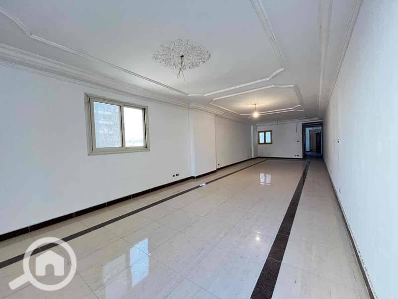 4 61161a7c-dbb2-4f8e-a75c-0b6a764fe7ad. jpg