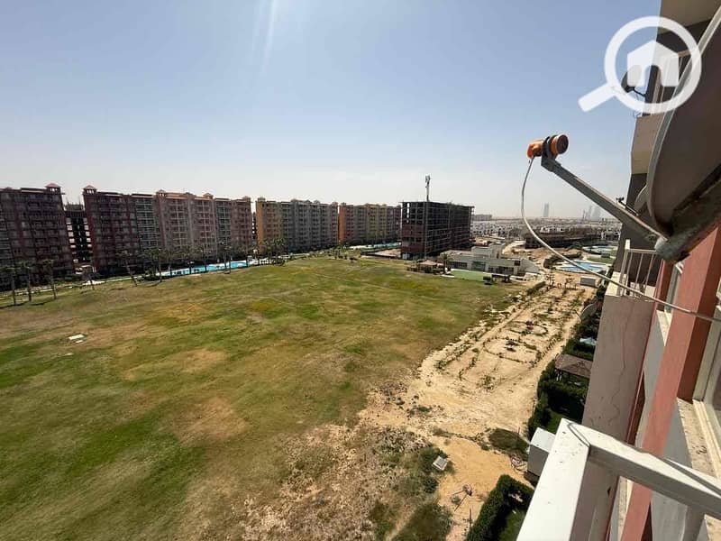 4 b3ed49e6-b3dc-40c0-9689-d3ebfd597ffc. jpg