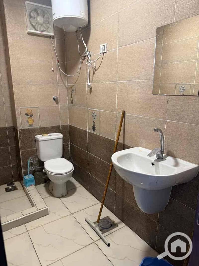 10 a5c824e9-6765-4028-952f-74be8471a7a5. jpg