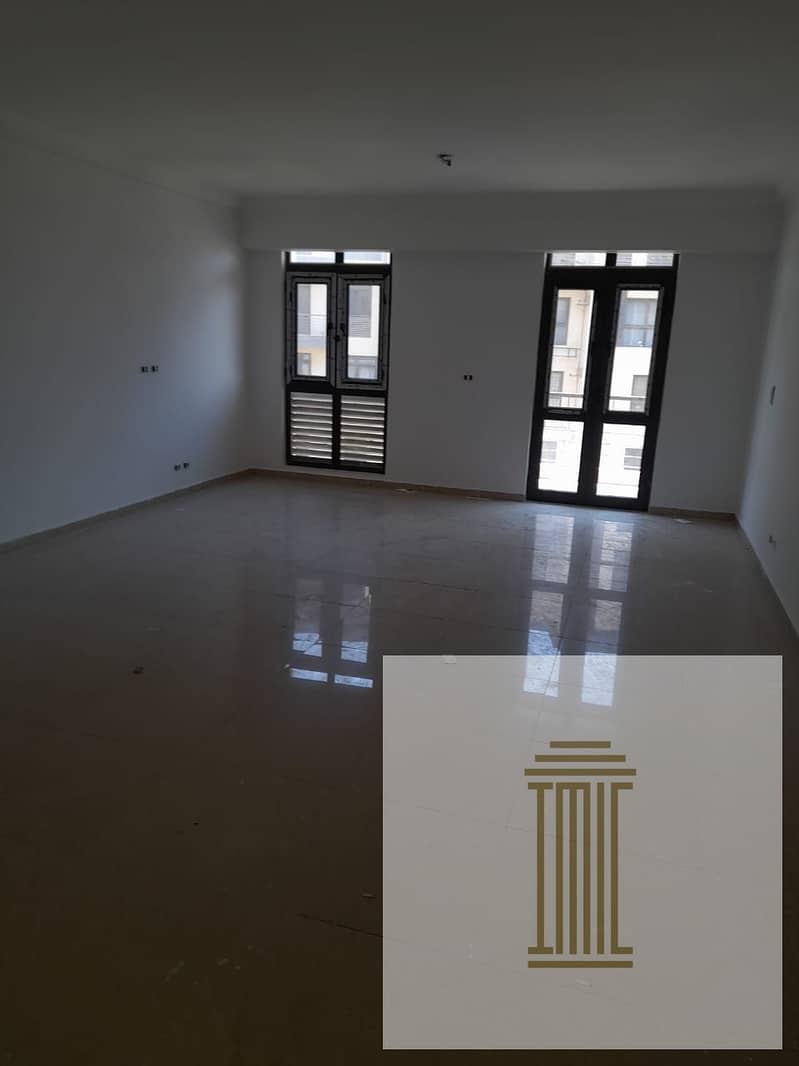 17 eddc3a3e-8c2d-46bf-ad55-e9de05f8b15b. jpg