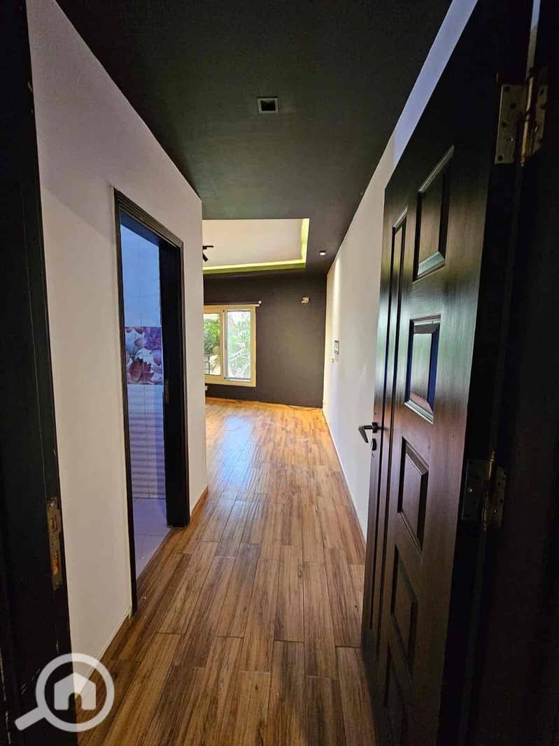 3 84433cd0-5f6a-49b3-957a-ec272bbc88a9. jpg