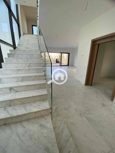 فیلا 5 غرف نوم للايجار في مدينة الشروق، القاهرة - c6d384d4-97a0-4a42-9834-18341391bf62. jpg