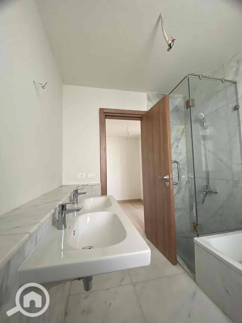 14 bff1c4cf-f0fb-4b5e-bf77-1e66c7d57639. jpg