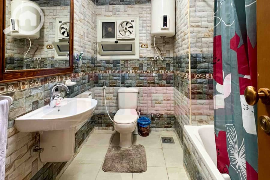 12 WhatsApp Image 2025-10-25 at 12.57. 47 PM. jpg