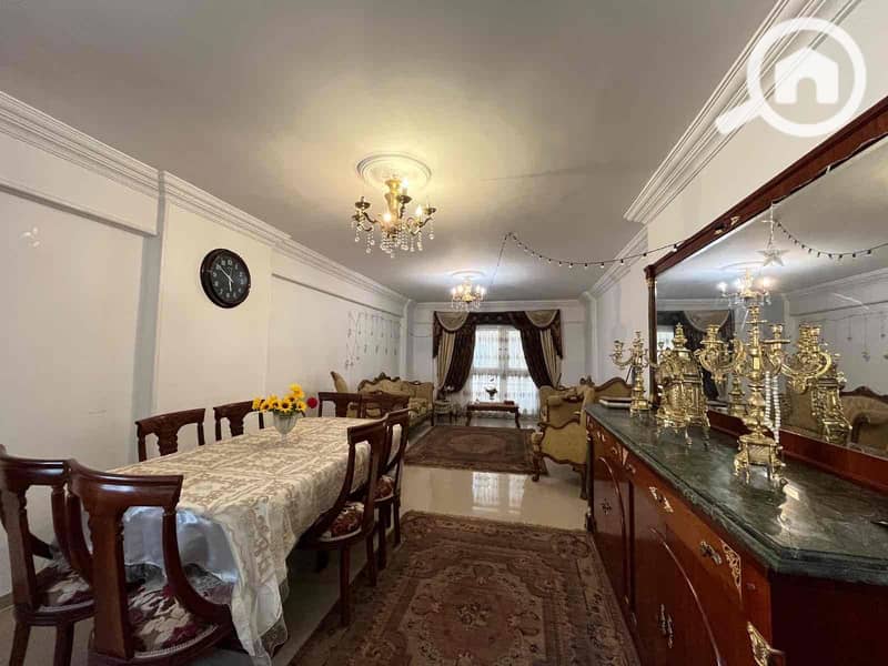 7 f1e9cb85-8425-4fb9-9f8f-fd5604c2a35a. jpg