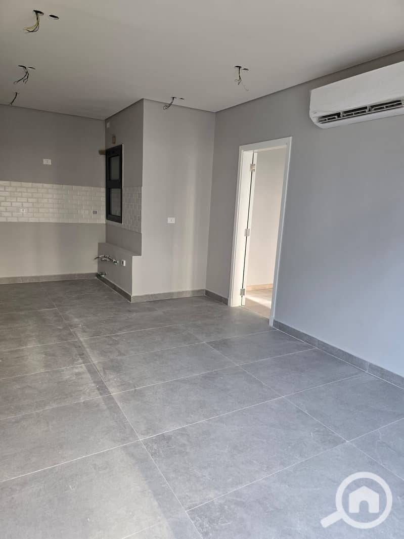 3 WhatsApp Image 2025-09-16 at 15.39. 07_c72ac861. jpg