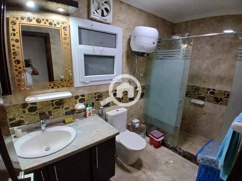 5 fb9f1e9d-5e71-4d70-8a4e-98f7349eaa7b. jpg