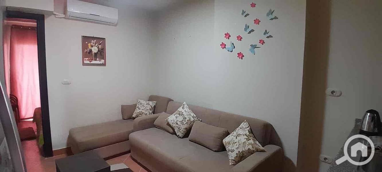 7 e47fc1e5-96db-4053-954b-418309509418. jpg