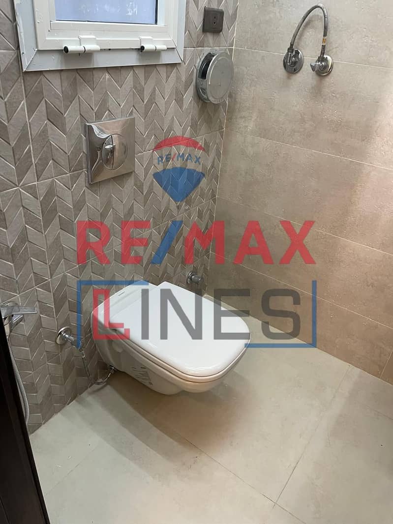 10 WhatsApp Image 2025-10-29 at 3.37. 54 PM. jpeg