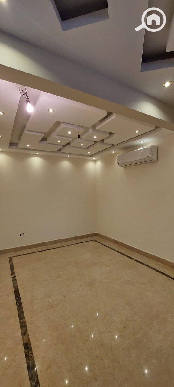 15 e9d35bb8-2723-4c2c-8481-6705c7417af4. jpg