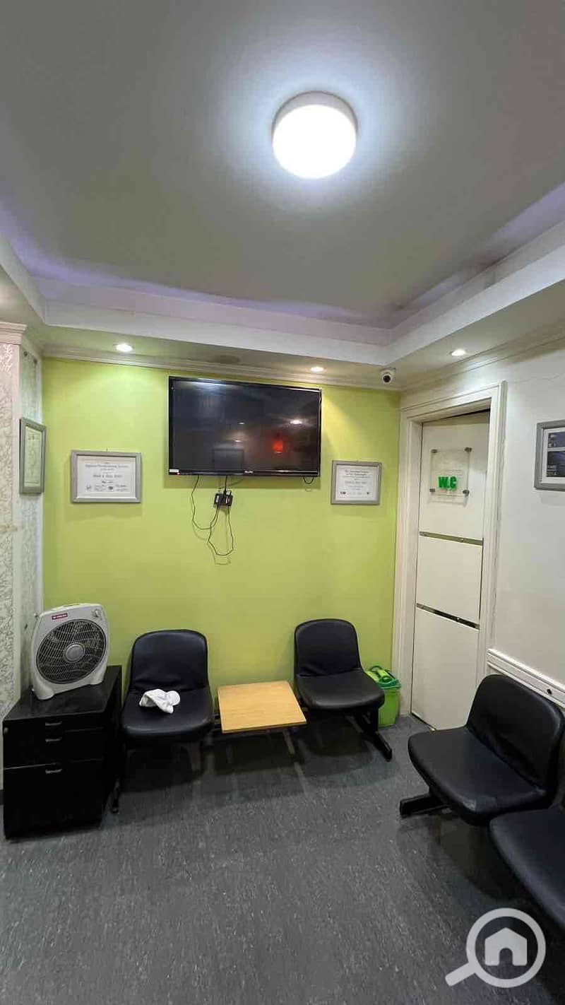 3 a6367851-4e9f-4da0-a9e0-9f6fa9e8e83d. jpg