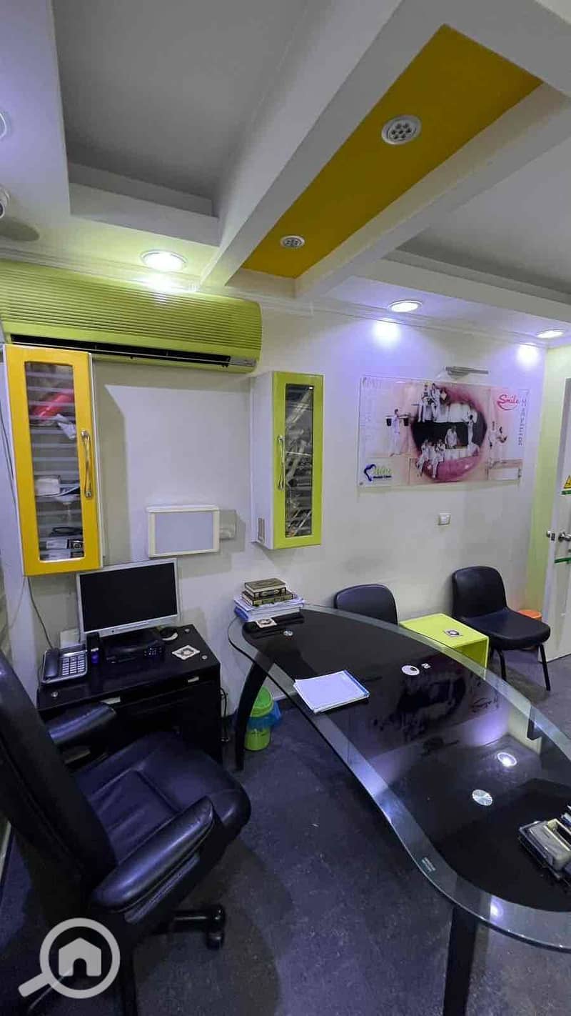 5 3dc0d8c4-0495-4ac9-8ef2-831573bcfd9f. jpg