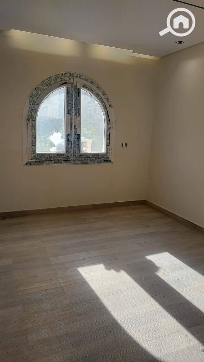 3 d3328470-9cc9-46b7-820e-8673a24189db. jpeg