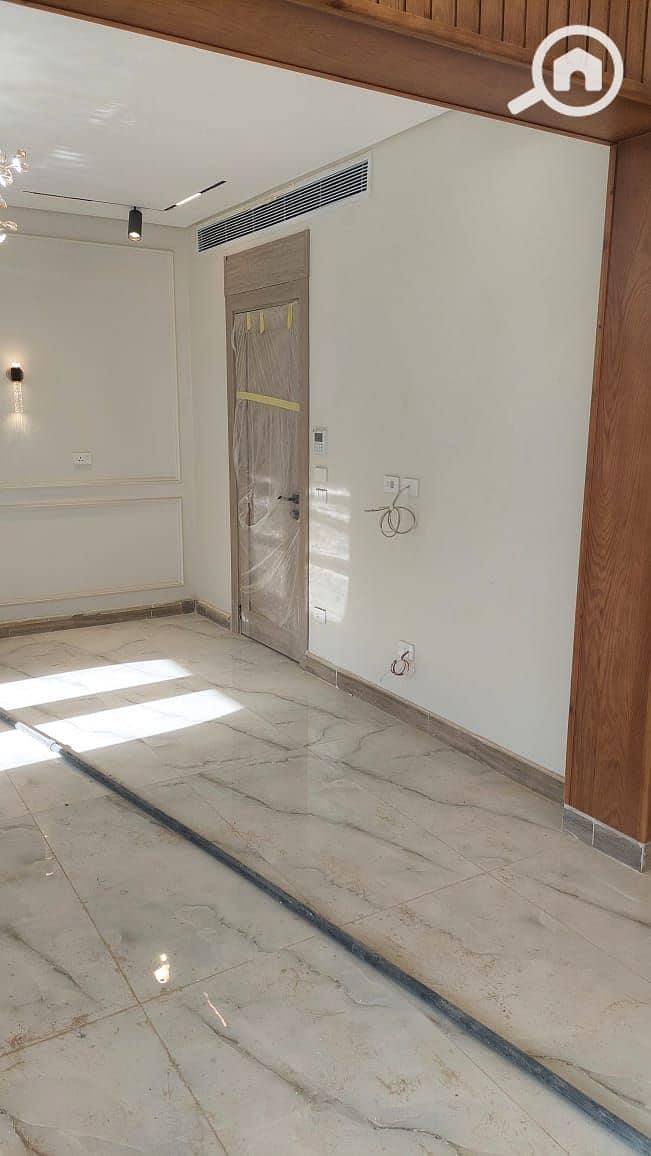 7 ea893c79-74d4-40a4-9759-256960032ed4. jpeg