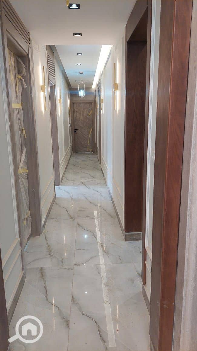 8 05899e2c-bfda-4639-9385-a23f10565952. jpeg