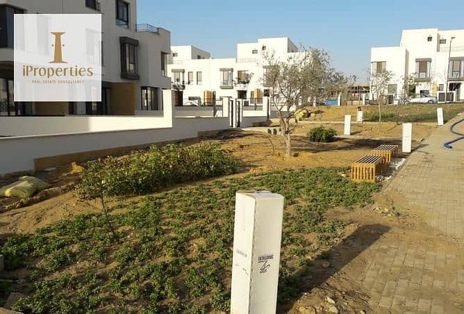 9 602330-8b436o. jpg