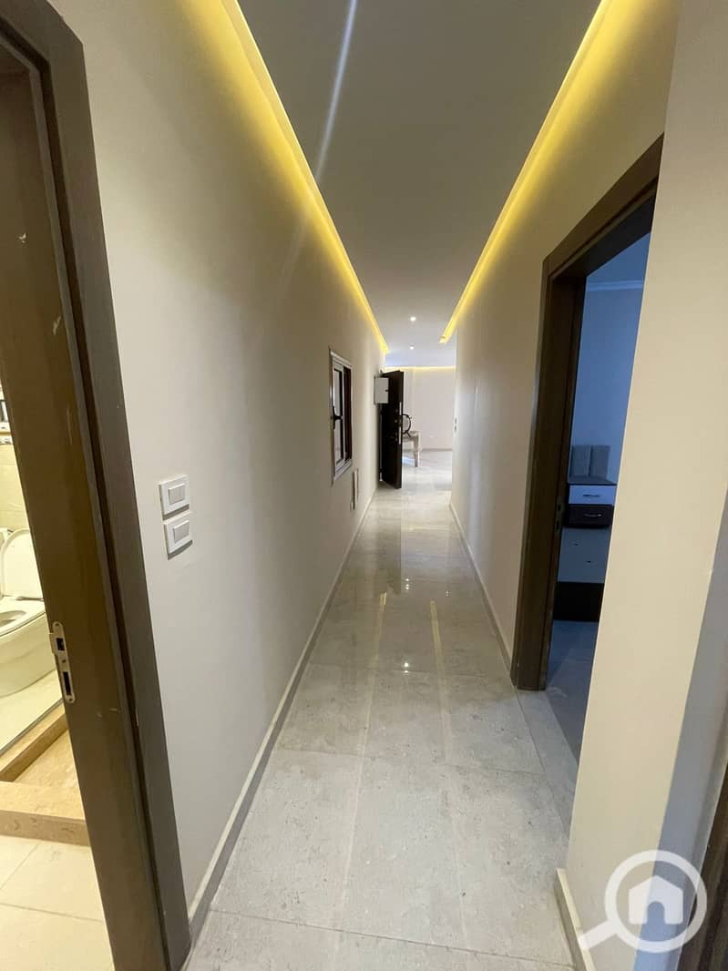 2 4f6cec54-f87f-4207-bc7e-be85ec4ba4b9. jpeg