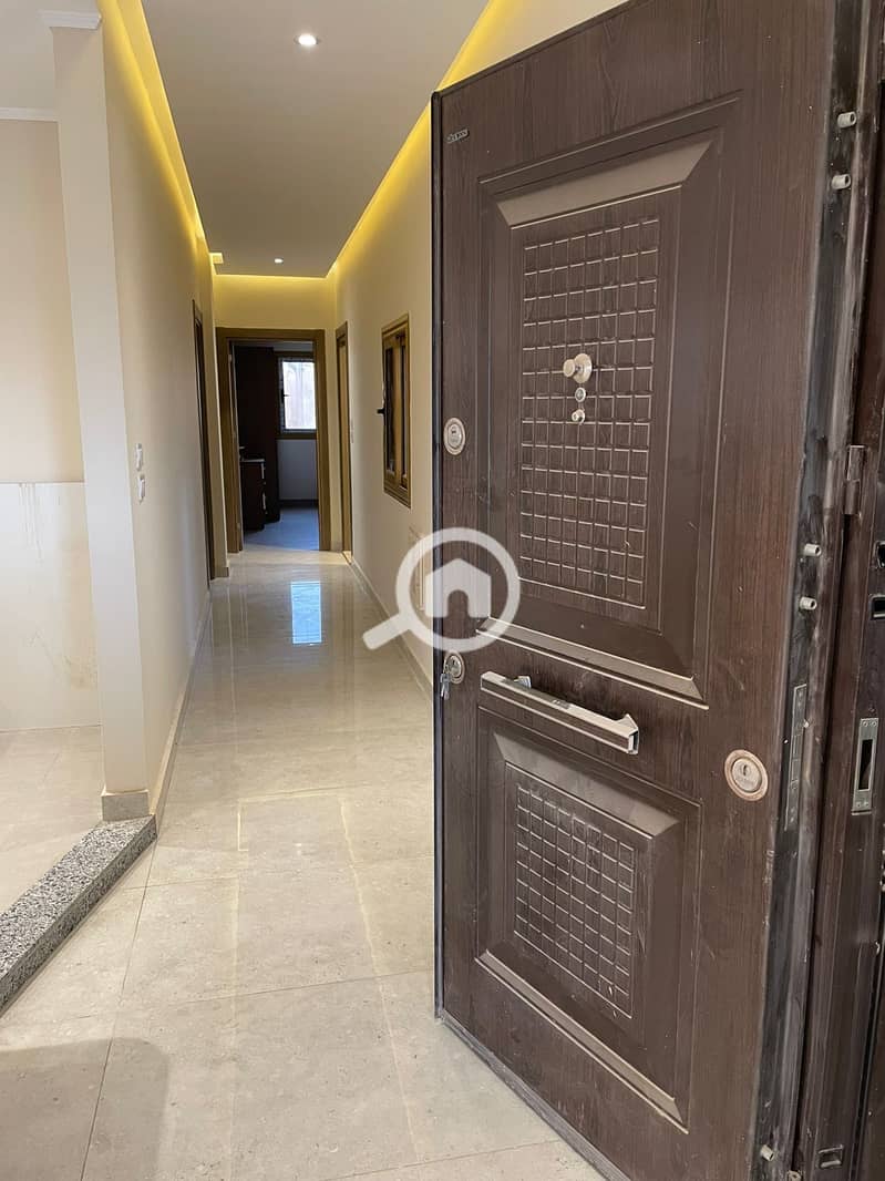 3 f599c09f-950d-44ec-943a-32bcb346218d. jpeg