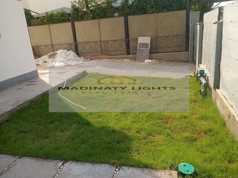 8 WhatsApp Image 2025-10-05 at 4.33. 52 PM. jpeg