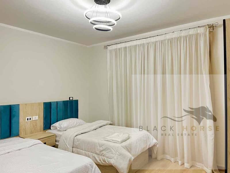 12 4f3e6f6a-70d1-450c-98bf-c9ccf61d17c5. jpg