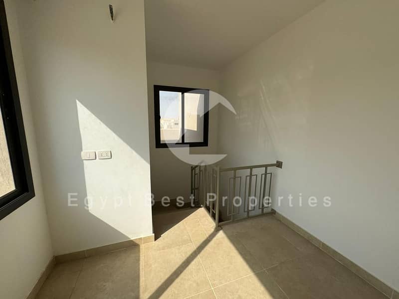 3 PHOTO-2025-10-29-16-11-23 2. jpg