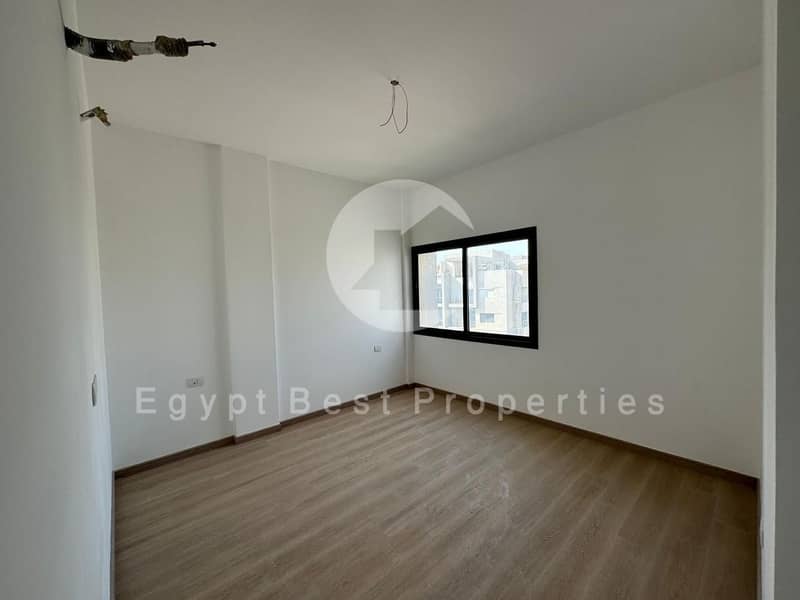 7 PHOTO-2025-10-29-16-11-23 3. jpg