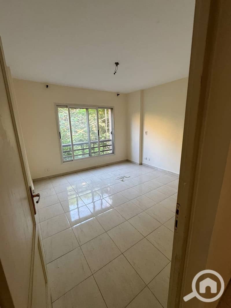 4 9abff9e9-fe9e-4f6c-9d3f-d6fd7ef490fc. jpg